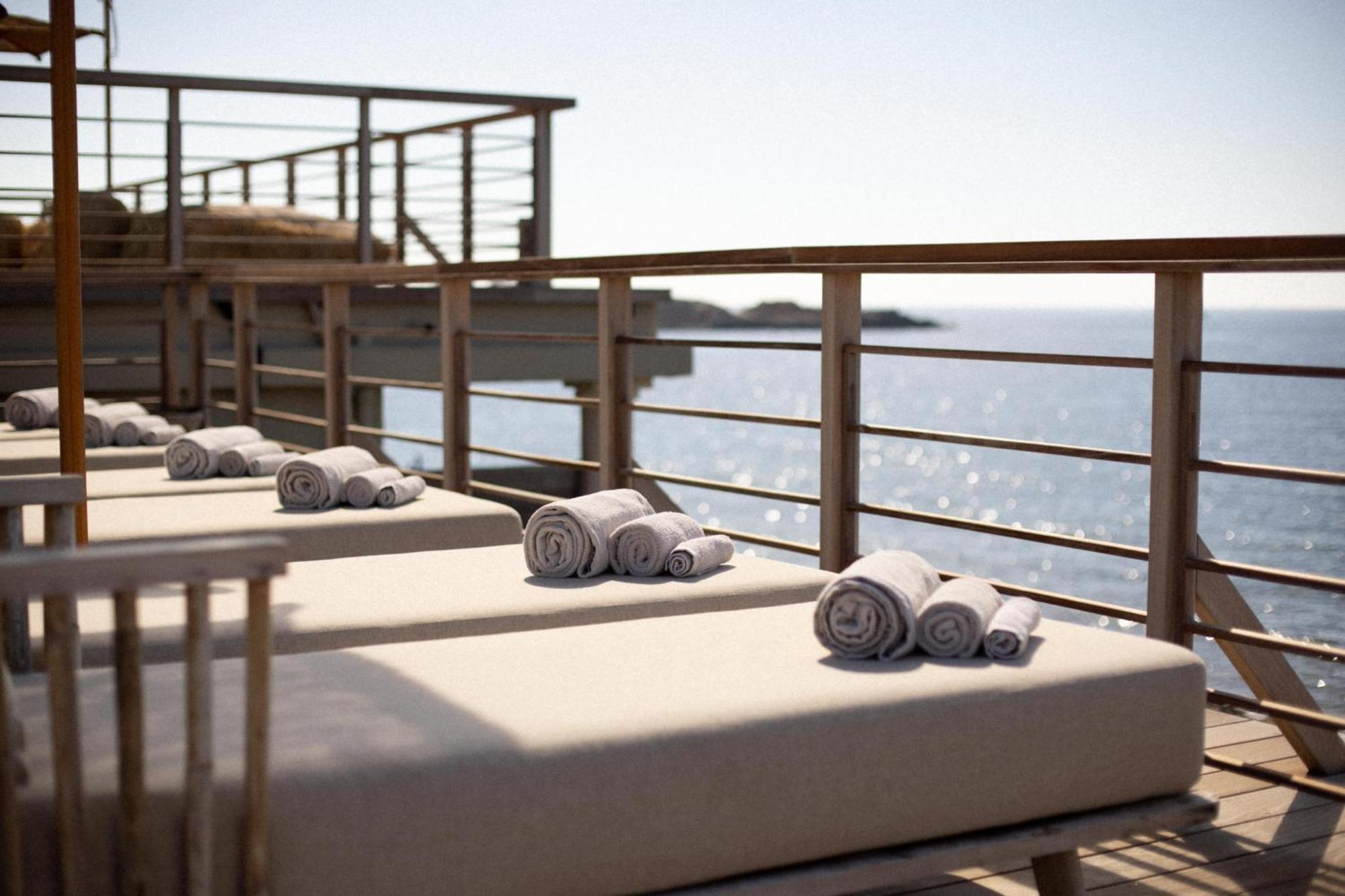 Hotel Plein Large Bandol Ngoại thất bức ảnh