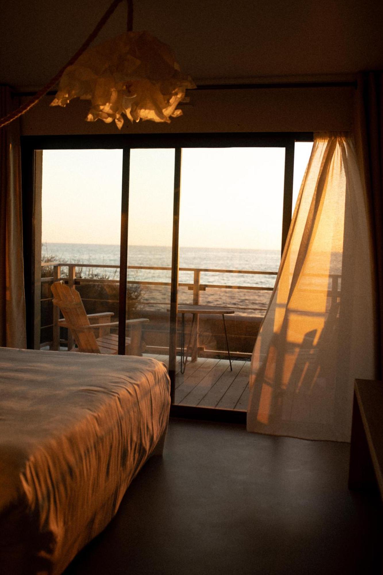 Hotel Plein Large Bandol Ngoại thất bức ảnh